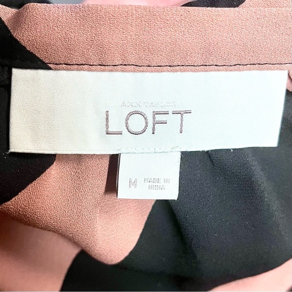 Ann Taylor Loft Lady’s Flowing Top; Size Medium - Picture 7 of 8